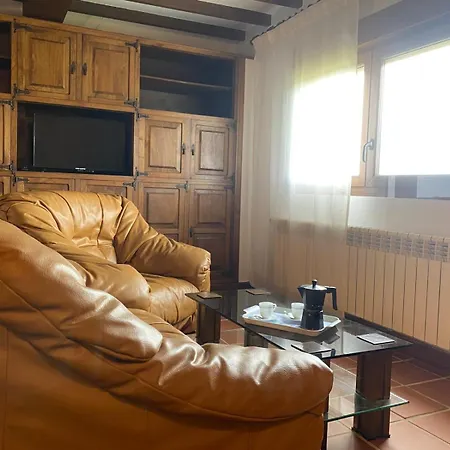 La Portilla De * El Tejo