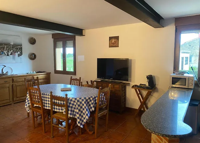 La Portilla De * El Tejo