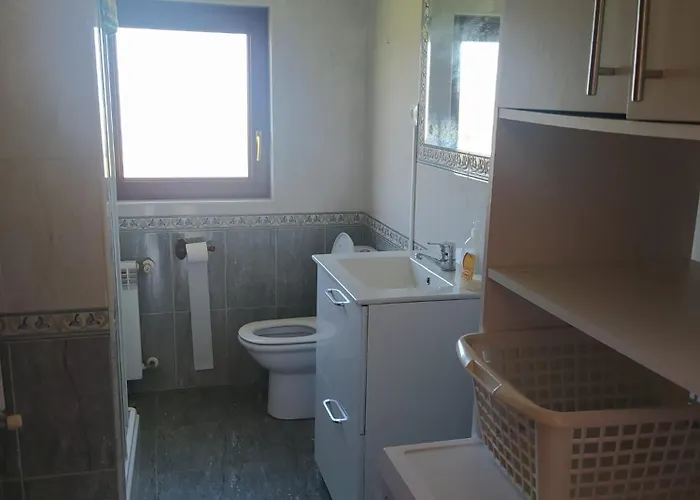 La Portilla De * El Tejo