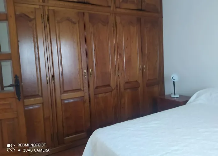 La Portilla De * El Tejo